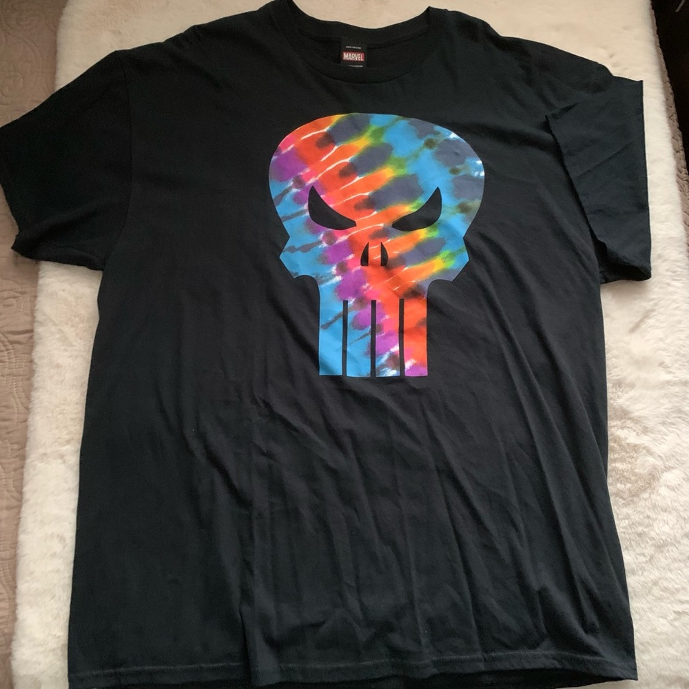 Marvels Punisher Mens Xl black T-shirt